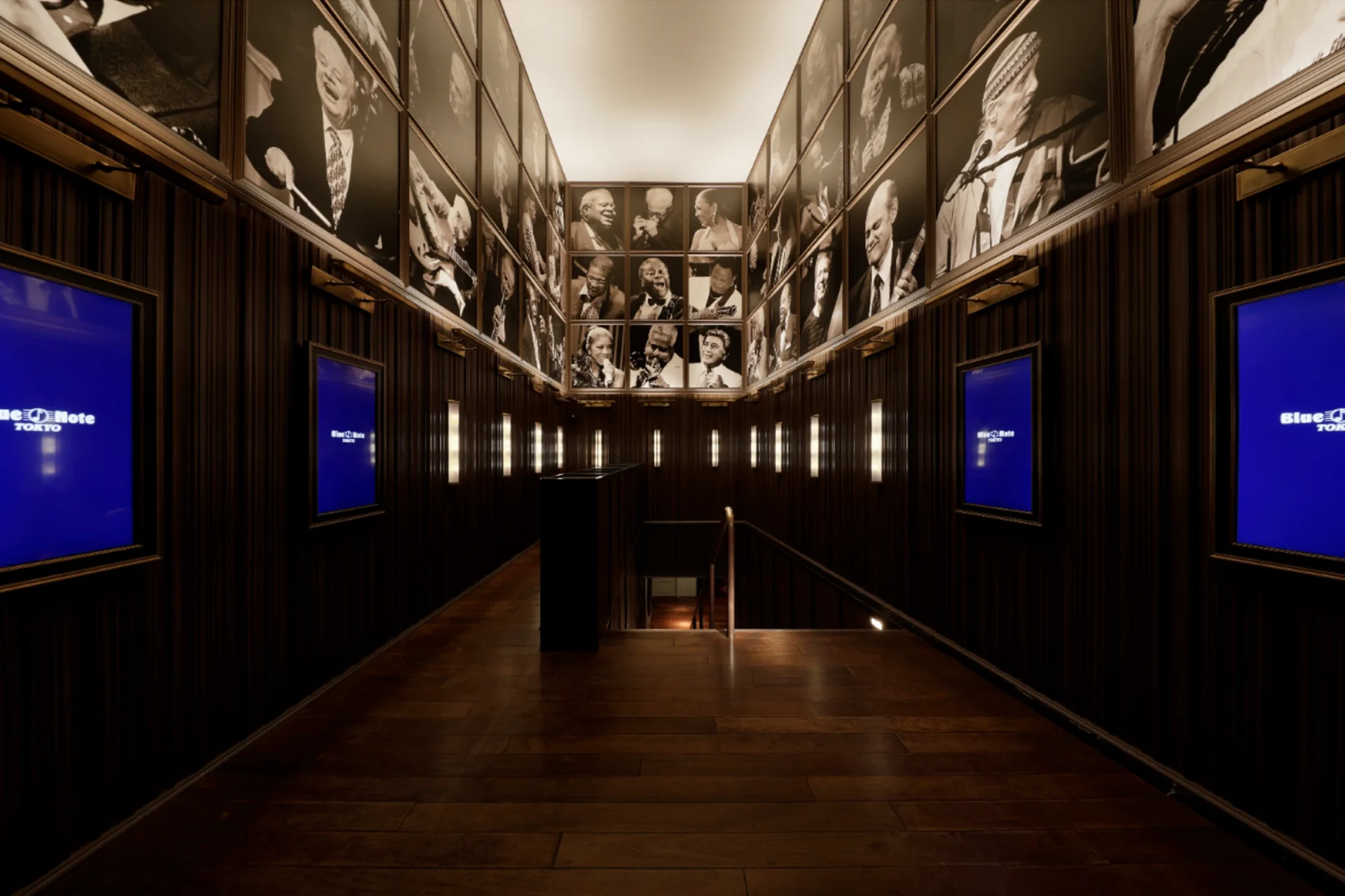 ジャズを中心に著名なミュージシャンが集うライヴレストラン