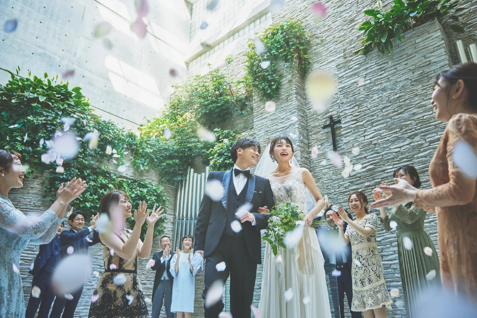 【スマ婚】が叶える格安結婚式